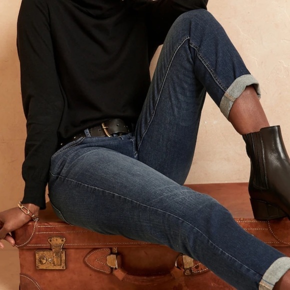 NWT Banana Republic Denim Girlfriend Mid Rise Jean Rolled Hem Size 28 - Picture 3 of 13